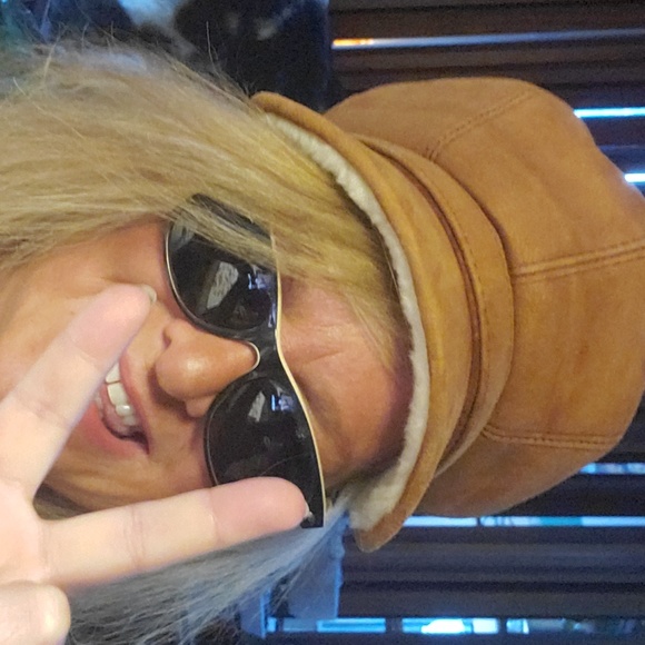 💥SOLD💥RESERVED FOR CINDYNWOT Shearling cabby hat - Picture 10 of 13